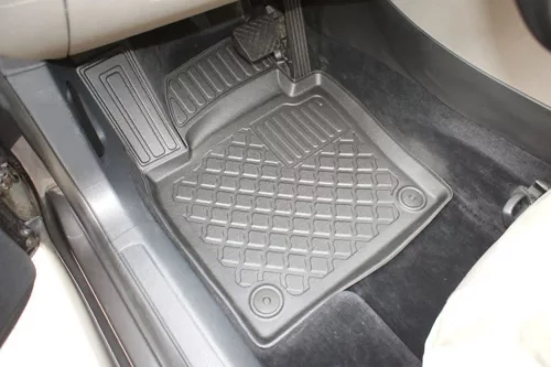 Volkswagen Passat (B6) ( 2005-2010 ) / (B7) ( 2010-2014 ) / Passat CC ( 2008-2016 ) Aristar hochwandige 3D Gummifußmatten