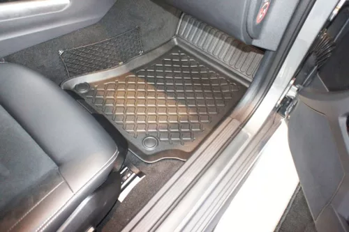 Mercedes E-Klasse (W212) ( 2009-2016 ) Aristar 3D-Gummimatten-Set mit hohem Rand