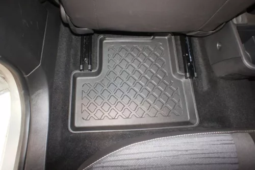 Opel Astra (J) ( 2009-2015 ) / Chevrolet Cruze ( 2008-2016 )  Aristar hochwandige 3D Gummifußmatten