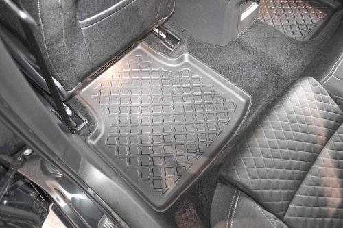 Skoda Superb (III) ( 2015- ) Aristar hochwandige 3D Gummifußmatten