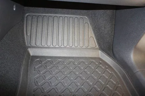 Seat Tarraco ( 2017- ) / Skoda Kodiaq ( 2016-2023 ) / Volkswagen Tiguan Allspace ( 2017- ) Aristar hochwandige 3D Gummifußmatten
