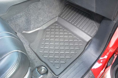 Toyota HILUX (VIII) ( 2015- ) Aristar hochwandige 3D Gummifußmatten