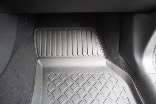 Audi Q2 (GA) ( 2016- ) / Volkswagen T-Roc ( 2017- ) Aristar hochwandige 3D Gummifußmatten