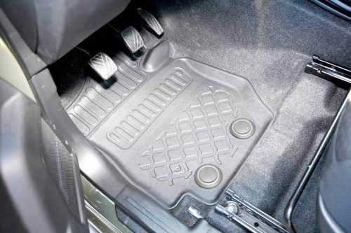 Suzuki Jimny (II) ( 2018- ) Aristar hochwandige 3D Gummifußmatten