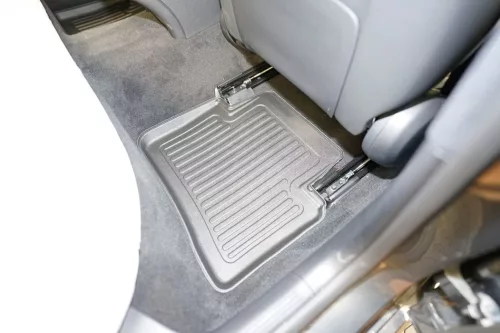 Mercedes C-Klasse (W206/S206) Limousine/Kombi ( 2021- ) Aristar 3D-Gummimatten-Set mit hohem Rand