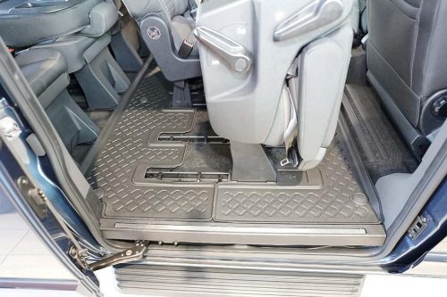 Ford Custom ( 2018- ) 3. üléssor  Aristar hochwandige 3D Gummifußmatten