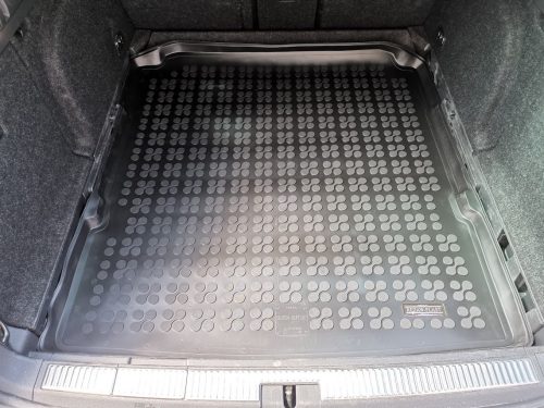 Skoda Superb III Station Wagon ( 2015- ) Rezaw-Plast hochwandige passgenaue Kofferraumwanne