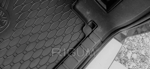 Citroen C4 Grand Picasso (I) ( 2006-2013 ) / Peugeot 5008 (I) ( 2010-2017 )  Rigum passgenaue Kofferraumwanne