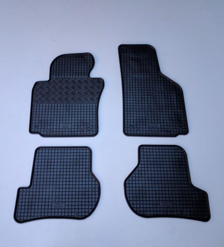 Volkswagen Golf (V/VI) ( 2003-2012 ) / Seat Leon (II) ( 2005-2012 ) / Skoda Octavia (II) ( 2004-2012 ) / Volkswagen Jetta ( 2005-2011 ) / Volkswagen Scirocco ( 2005-2017 ) Rigum