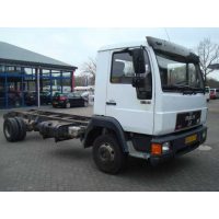 MAN 8-153 Gummifußmatte